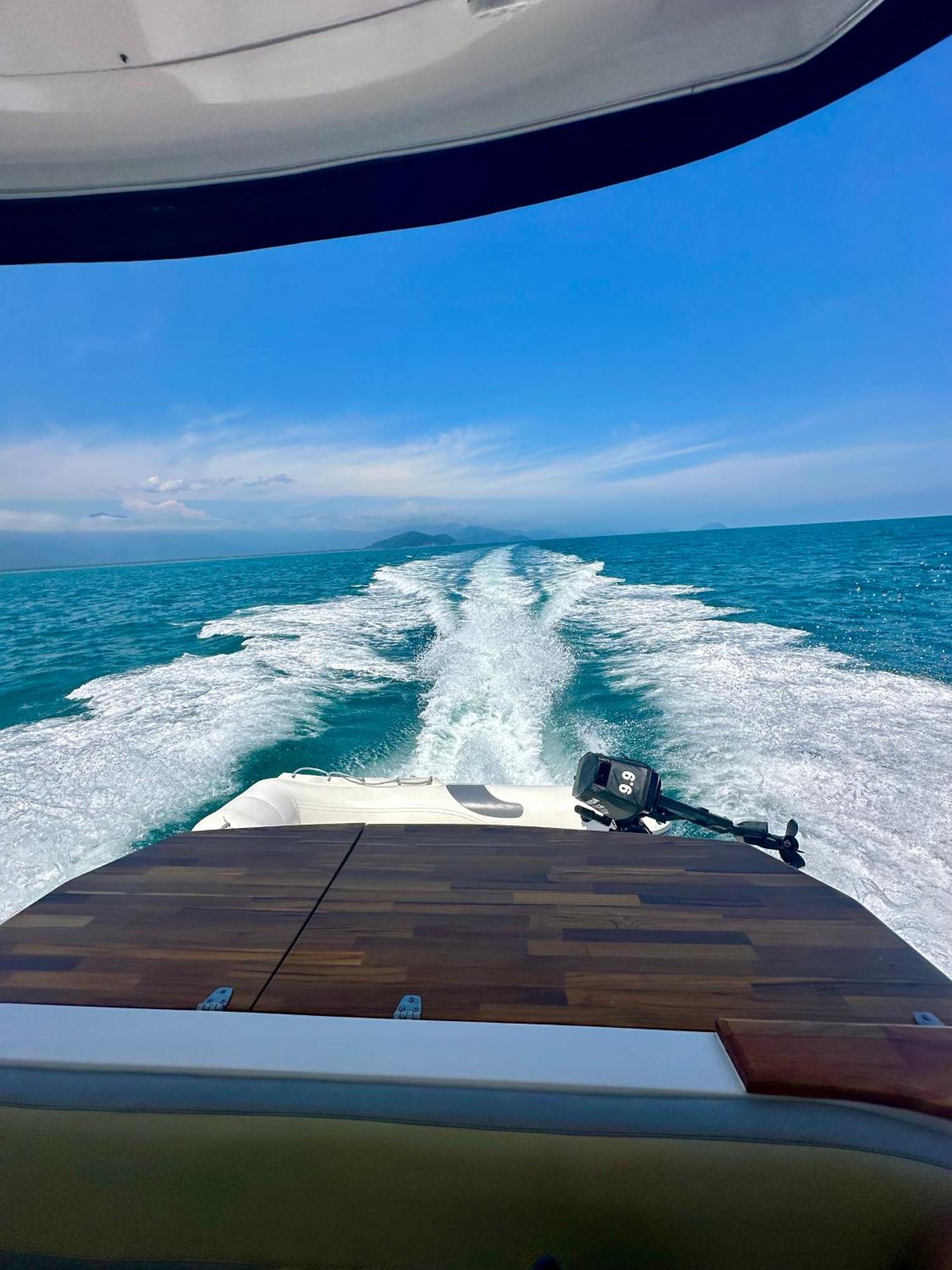 Apartamento Impecavel Completo Proximo A Praia Com Barco Opcional กัวรูจา ภายนอก รูปภาพ
